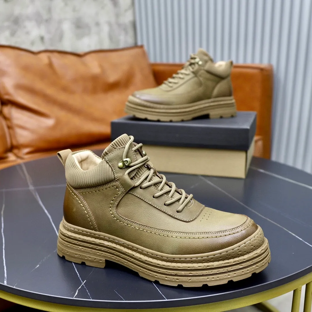 Ex-factory price: 640 thick wool imported from Australia Brand: UGG genuine purchasing agent Size: 39-44 Grade: Official website 1:1 Material: First layer of genuine leather waterproof and antifreeze upper Real wool lining Original non-slip and wear-resistant lightweight and soft outsole Style category: Men's casual shoes Trendy style Comfortable on the feet Color: Real picture color